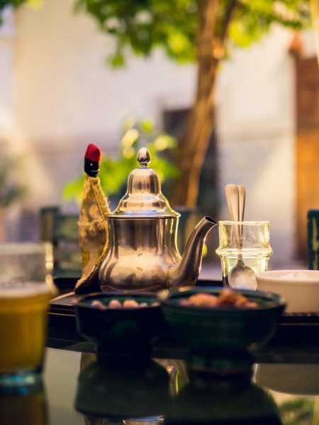 Frischer Minz-Tee den ganzen Tag - Riad Yamina
